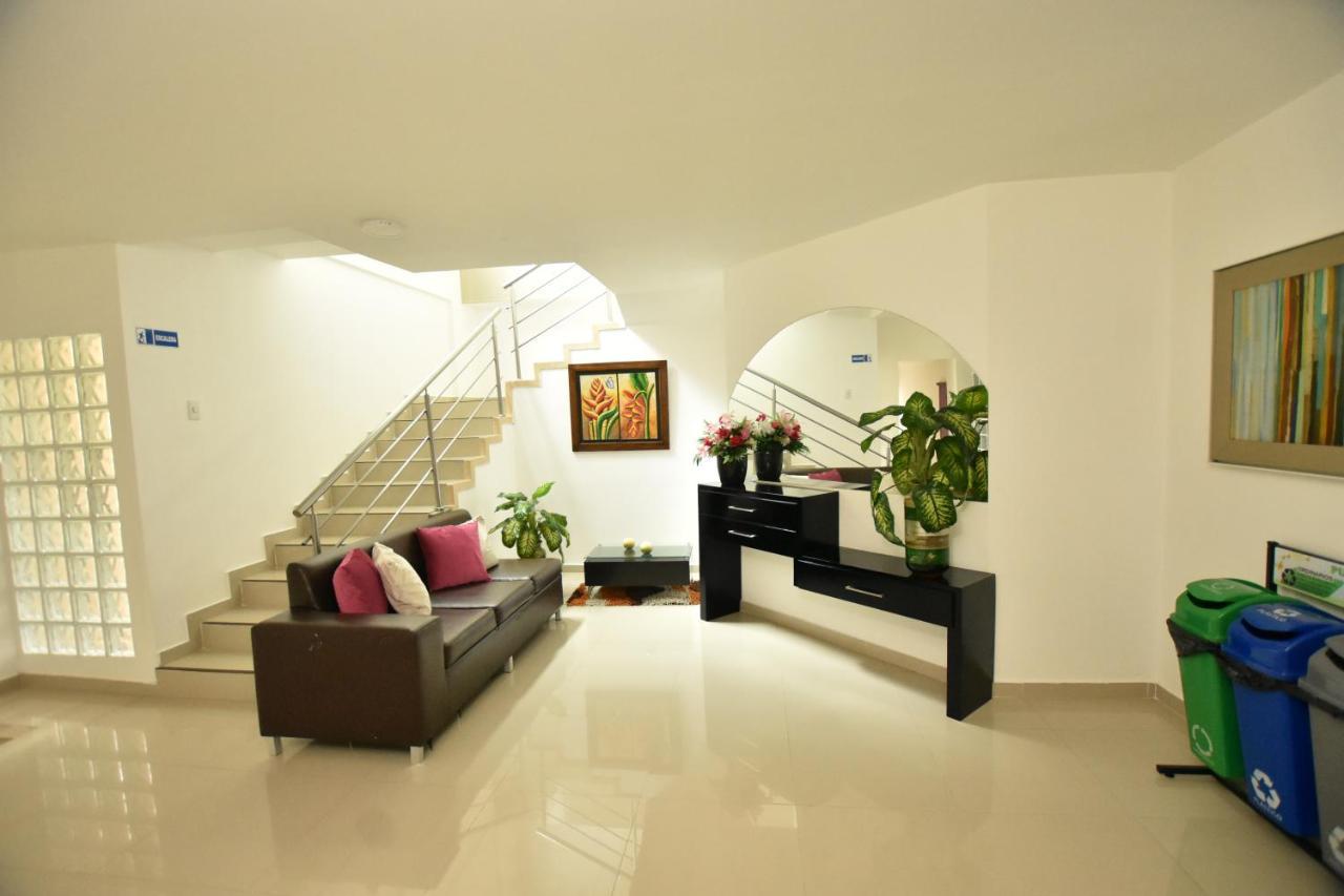 Hotel La Casa N. 3 Monteria Exterior photo