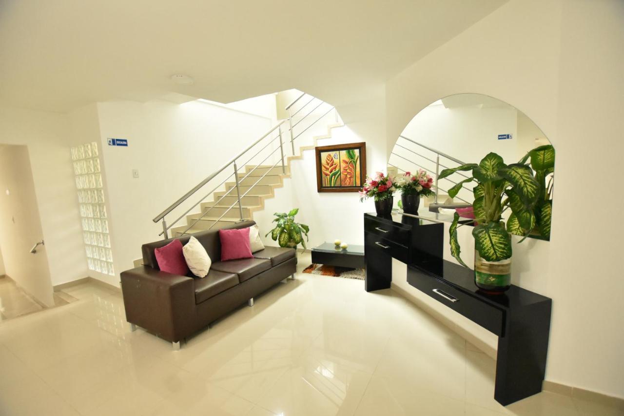 Hotel La Casa N. 3 Monteria Exterior photo