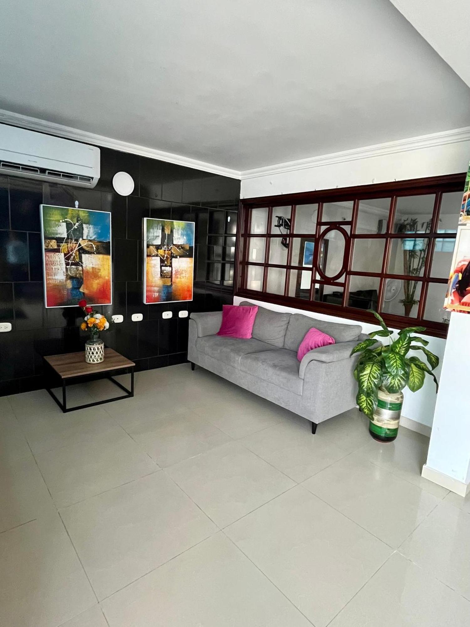 Hotel La Casa N. 3 Monteria Exterior photo