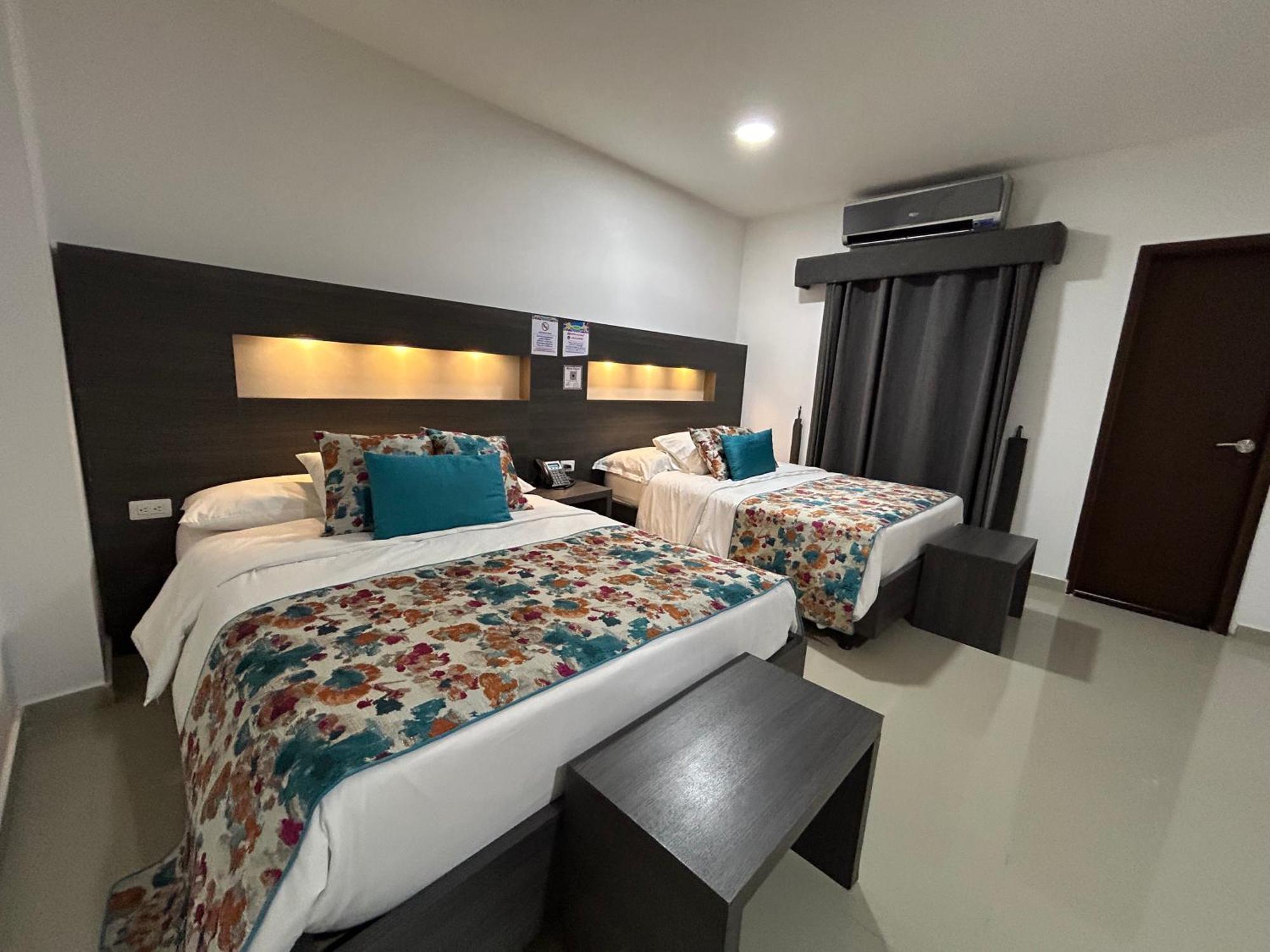 Hotel La Casa N. 3 Monteria Exterior photo